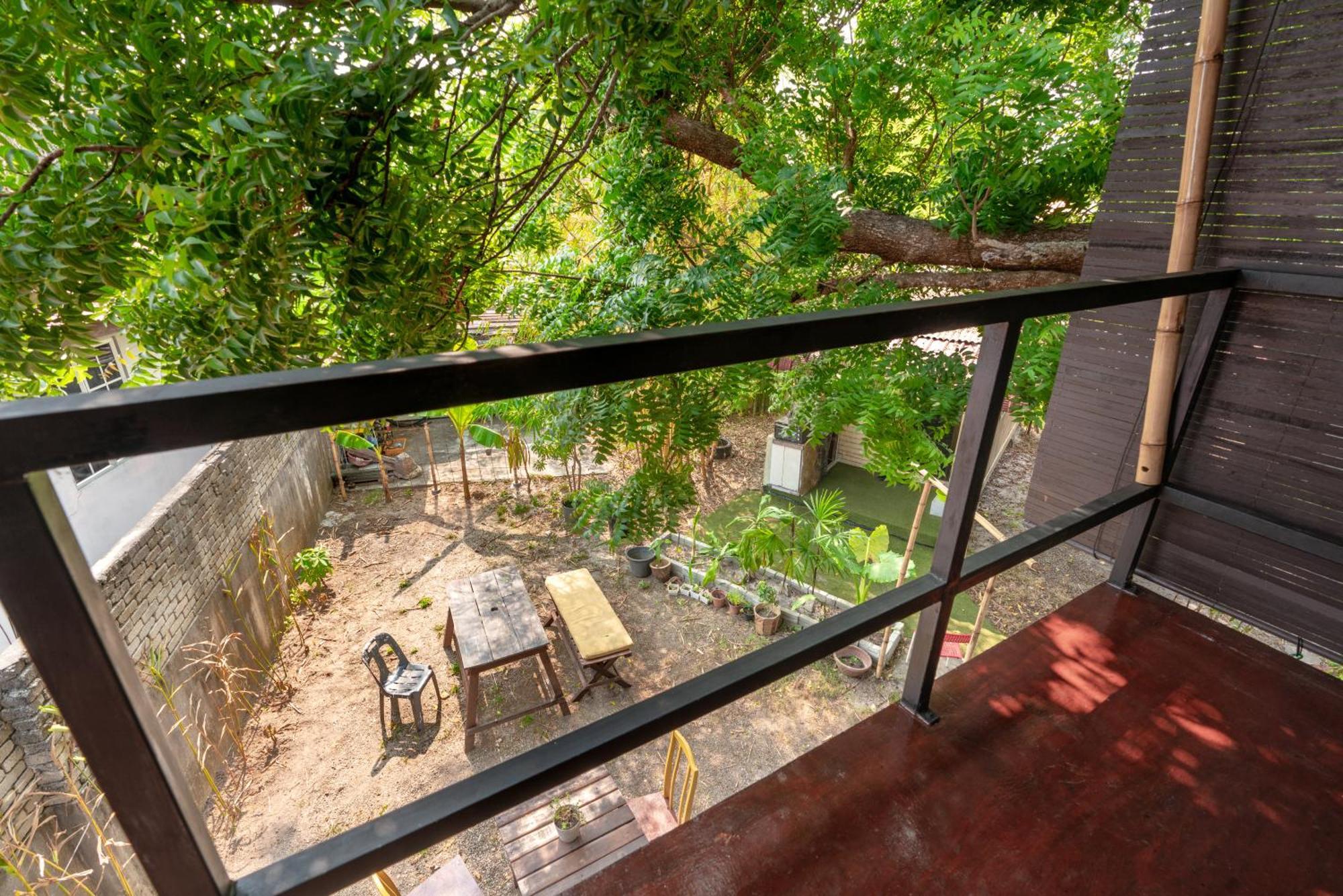 Bunga Hostel Female Dorm Pantai Cenang  Exterior foto